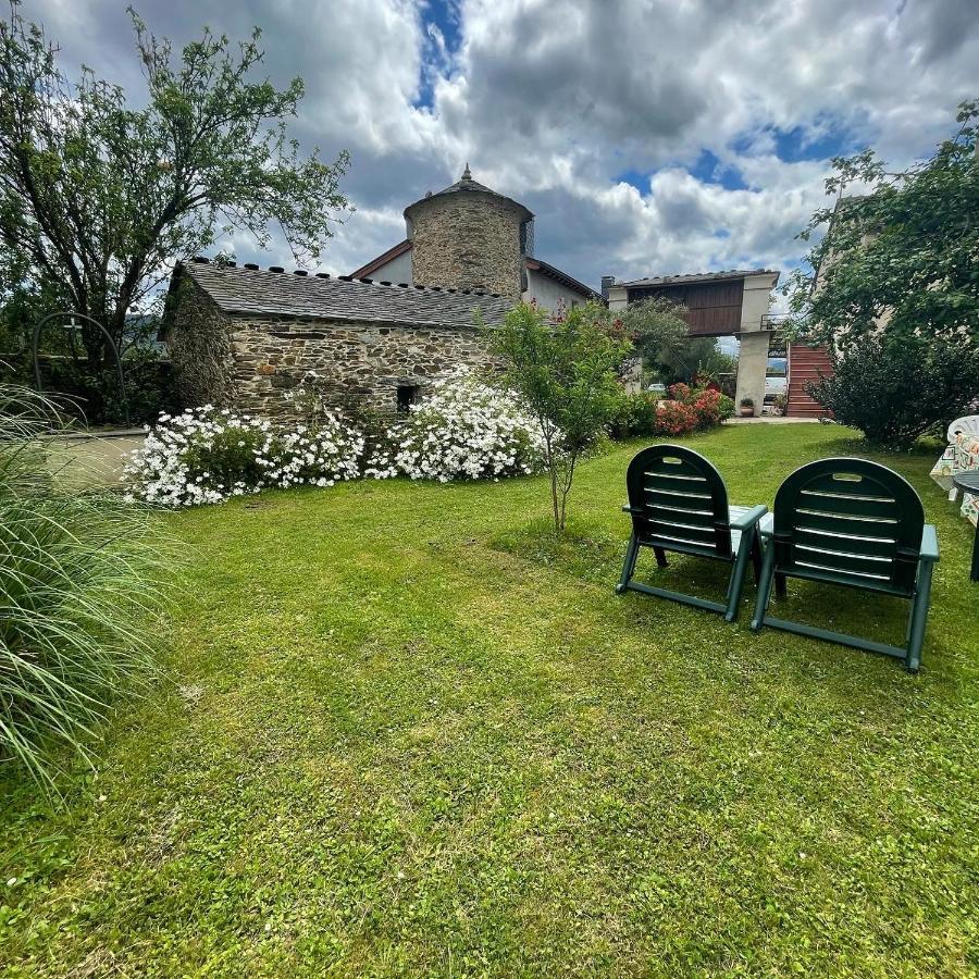 Apartamento Turistico Con Precioso Jardin - Los Gayoles Rural Castropol Exteriör bild